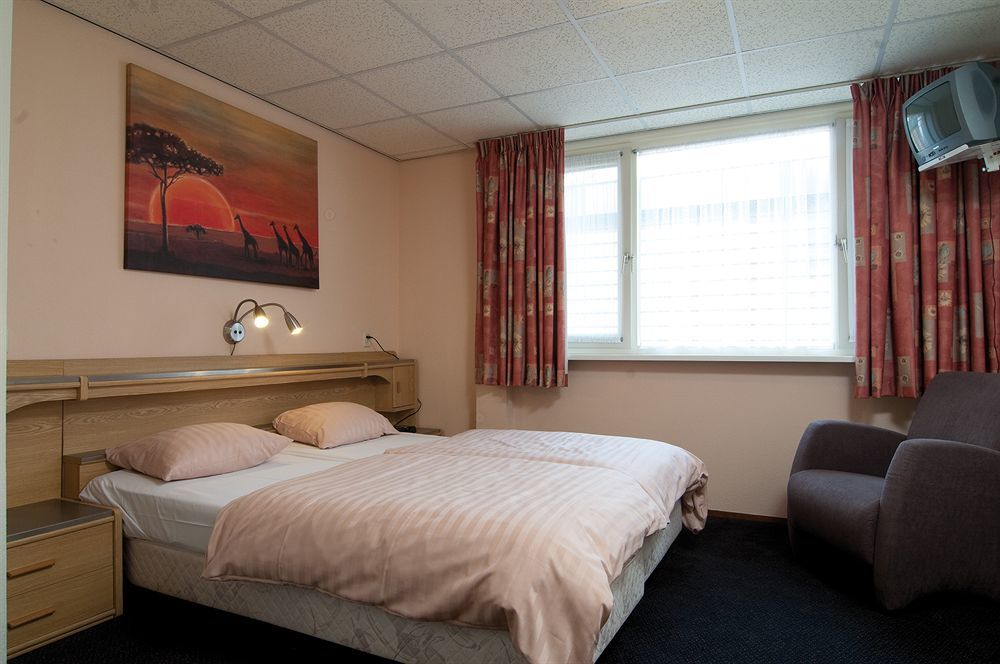 Hotel Hoogeerd By Flow Niftrik - Nijmegen エクステリア 写真